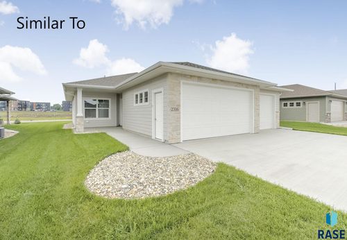 916 S Tinley Ave Avenue, Brandon, SD, 57005 | Card Image