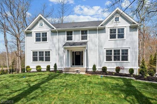 33 Hampton Rd, Chatham Twp, NJ, 07928-1354 | Card Image