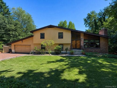 30 Dalewood Dr, Hartsdale, NY, 10530-1711 | Card Image