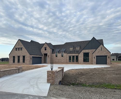 5250 E 175th St S, Bixby, OK, 74008-6320 | Card Image