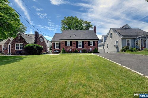 60 Merritt Ave, Dumont, NJ, 07628-2617 | Card Image