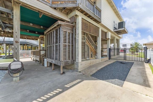 1339 Outrigger, House other with 3 bedrooms, 2 bathrooms and 1 parking in Tiki Island TX | Image 32