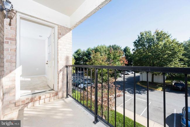 APT-304 - 8205 Whispering Oaks Way, Condo with 2 bedrooms, 2 bathrooms and null parking in GAITHERSBURG MD | Image 4