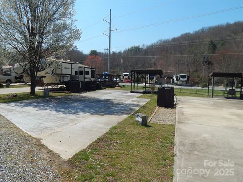 8-50 Timber Leaf Dr, Sylva, NC, 28779-7388 | Card Image
