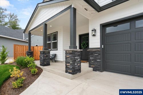625 Parker Lp, Silverton, OR, 97381 | Card Image