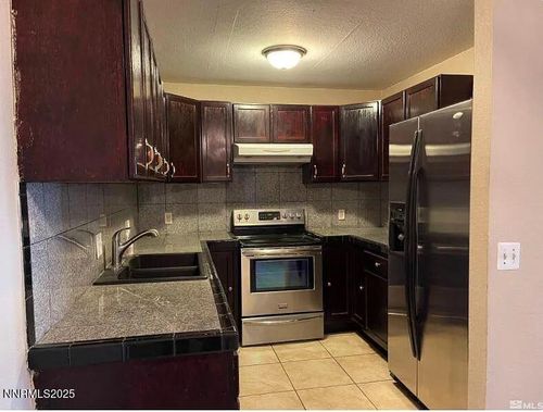 9-2375 Tripp Dr, Reno, NV, 89512-4040 | Card Image