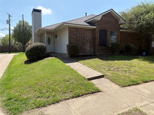309 Bryant Ln, Cedar Hill, TX, 75104-1743 | Card Image