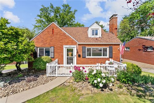 5101 Azalea Dr, Pittsburgh, PA, 15236-1603 | Card Image