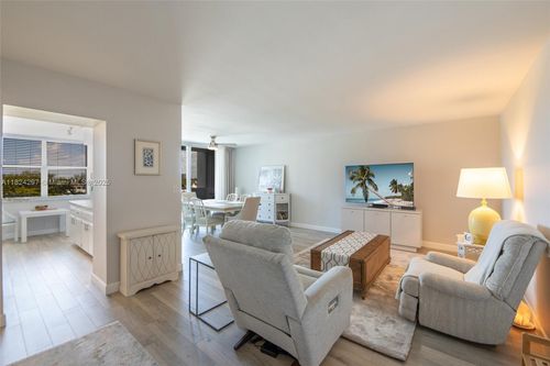 apt-5b-3210 Se 10th St, Pompano Beach, FL, 33062-6528 | Card Image