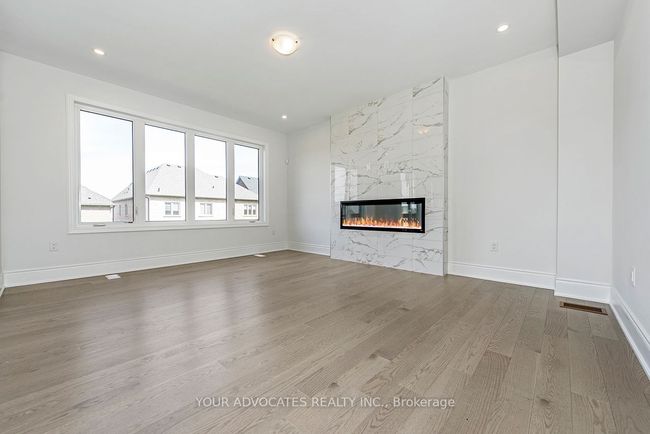 142 Rowe St, House other with 4 bedrooms, 5 bathrooms and 2 parking in Bond Head ON | Image 25
