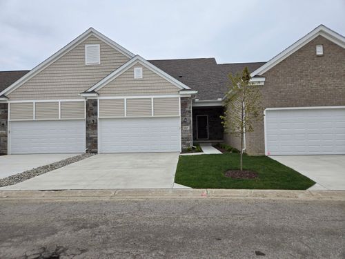 38-4268 Plum Village Cir, Monroe, MI, 48161 | Card Image