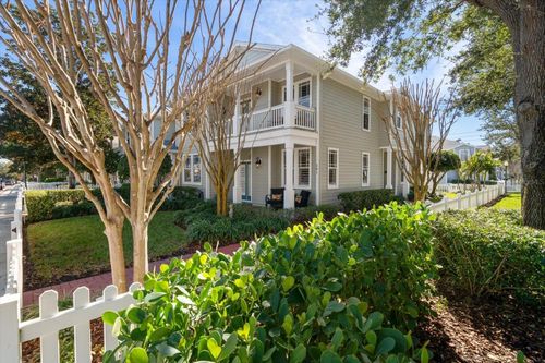 291 1st Ave Sw, LARGO, FL, 33770-3503 | Card Image