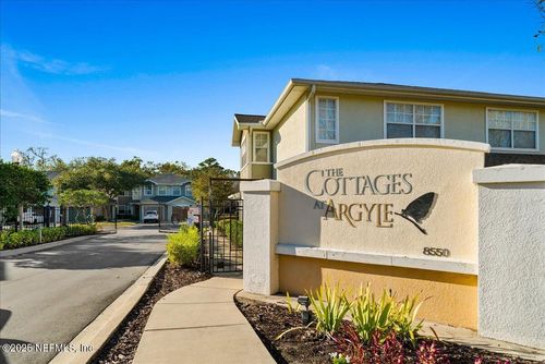 1605-8550 Argyle Business Loop, Jacksonville, FL, 32244-8905 | Card Image