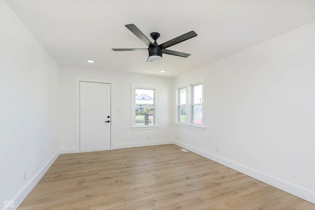 109 S 10 Th Ave, House other with 2 bedrooms, 1 bathrooms and null parking in Beech Grove IN | Image 4