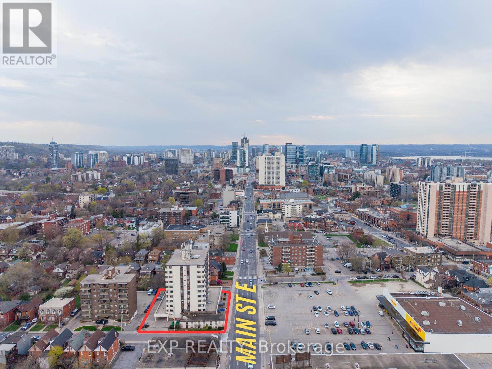 Residential in Hamilton (Stinson) 4