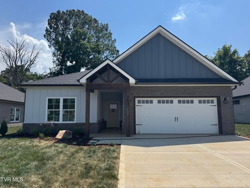 762 Hunts Terrace Dr, Kingsport, TN, 37663-3006 | Card Image