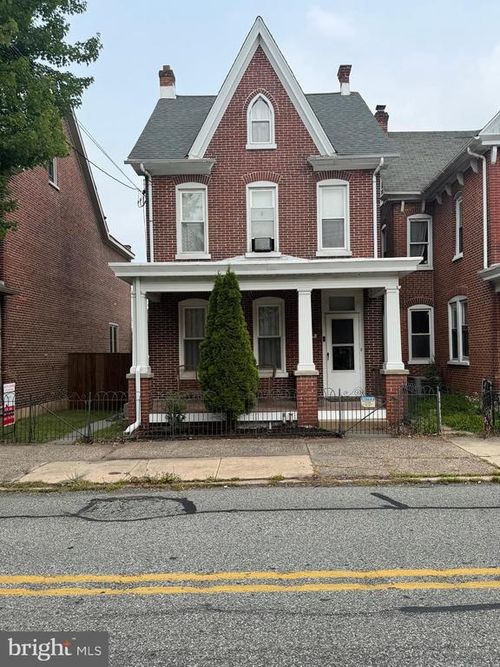 645 N Charlotte St, POTTSTOWN, PA, 19464-4604 | Card Image