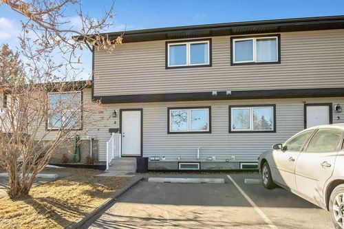 4-51 Big Hill Way Se, Airdrie, AB, T4A1M7 | Card Image