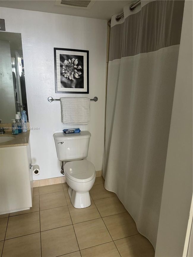 APT-4109 - 1750 N Bayshore Dr, Condo with 1 bedrooms, 1 bathrooms and null parking in Miami FL | Image 11