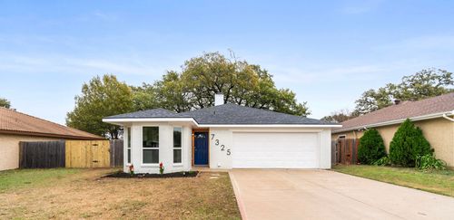 7325 Nantucket Dr, Forest Hill, TX, 76140-2065 | Card Image