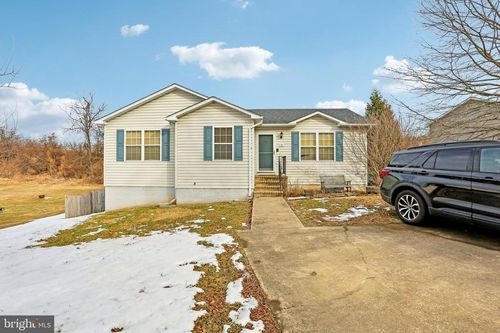 30 Westminster Dr, Front Royal, VA, 22630-3746 | Card Image