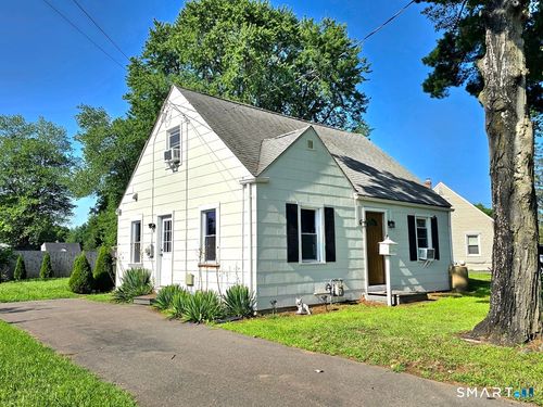 41 Hockanum Dr, East Hartford, CT, 06118-3202 | Card Image