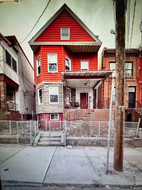 2-193 Clerk St, Jersey City, NJ, 07305-4426 | Card Image
