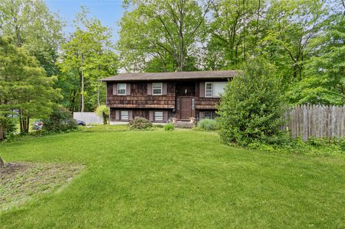 18 Norwood Pl, Nanuet, NY, 10954-3426 | Card Image