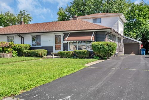 8955 S Corcoran Rd, Hometown, IL, 60456-1126 | Card Image