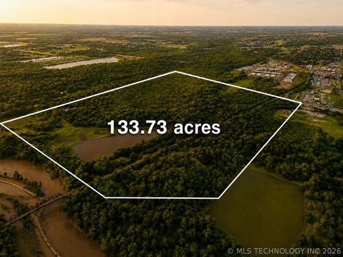 6841 N Mingo Rd, Owasso, OK, 74055 | Card Image