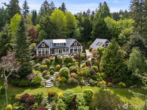9811 Glacis Dr Ne, Olympia, WA, 98516-2315 | Card Image