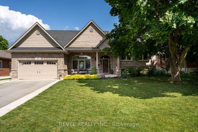 8 Runnymede Rd, House other with 4 bedrooms, 3 bathrooms and 5 parking in Port Colborne ON | Image 2