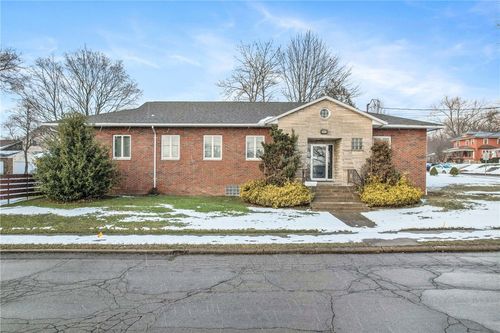 995 Linden St, Sharon, PA, 16146-3448 | Card Image