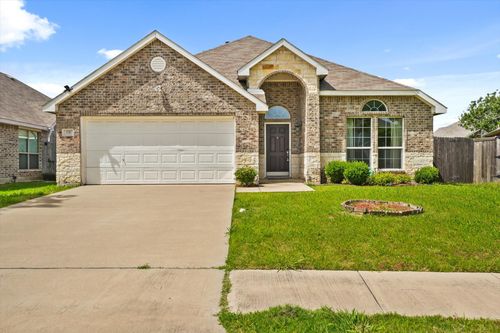 131 Wandering Dr, Forney, TX, 75126-4728 | Card Image