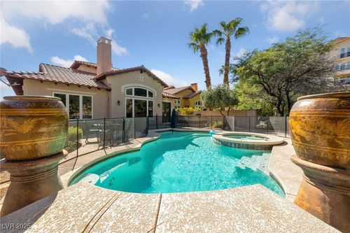 72 Strada Principale, Henderson, NV, 89011-3625 | Card Image