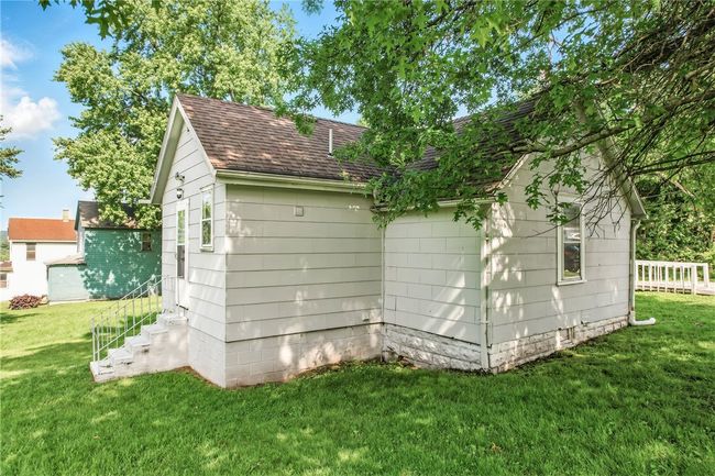 Manageable yard | Image 4
