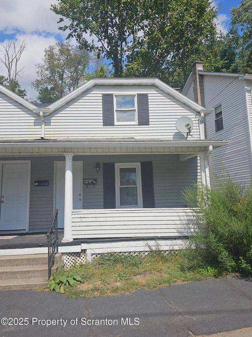 45 Williams Ave, Carbondale, PA, 18407-2138 | Card Image