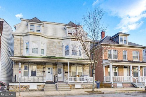 145 Werner St, WERNERSVILLE, PA, 19565-1624 | Card Image