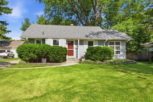 512 S Calumet Ave, Aurora, IL, 60506-5302 | Card Image