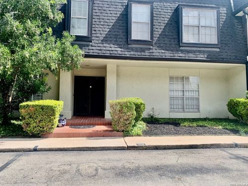 106-7834 Broadway, San Antonio, TX, 78209-2525 | Card Image