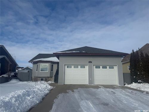 327 Petterson Dr, Estevan, SK, S4A0Y1 | Card Image