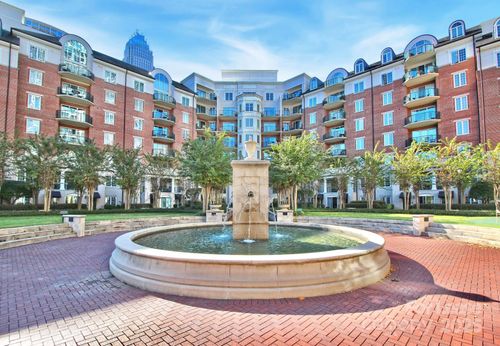 apt-127-300 W 5th St, Charlotte, NC, 28202-1575 | Card Image