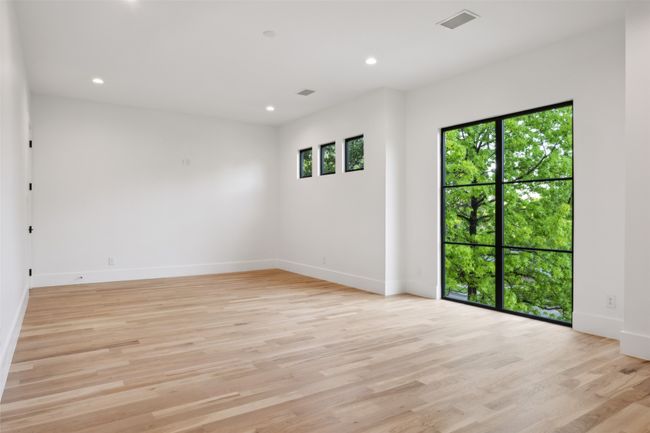 6458 Anita St, House other with 5 bedrooms, 5 bathrooms and null parking in Dallas TX | Image 19