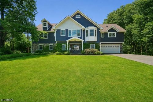 266 Milltown Rd, Springfield, NJ, 07081-2412 | Card Image
