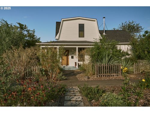 6384 Ne Durham Ave, Portland, OR, 97211-4124 | Card Image