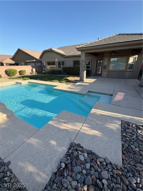 5586 Golden Leaf Avenue, Las Vegas, NV, 89122 | Card Image
