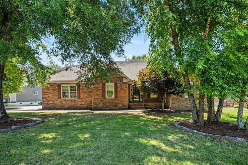 519 Redstone Dr, Gallatin, TN, 37066-4629 | Card Image