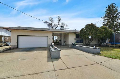 5007 Shull St, Blackfalds, AB, T0M0S0 | Card Image