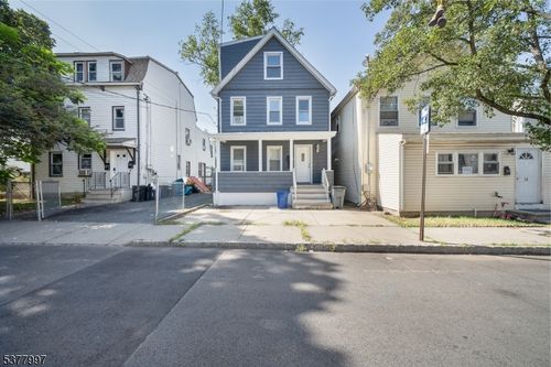 2-16 New St, Montclair, NJ, 07042-4520 | Card Image