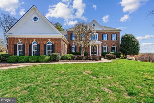 15200 Country Glen Ct, DARNESTOWN, MD, 20878-3505 | Card Image